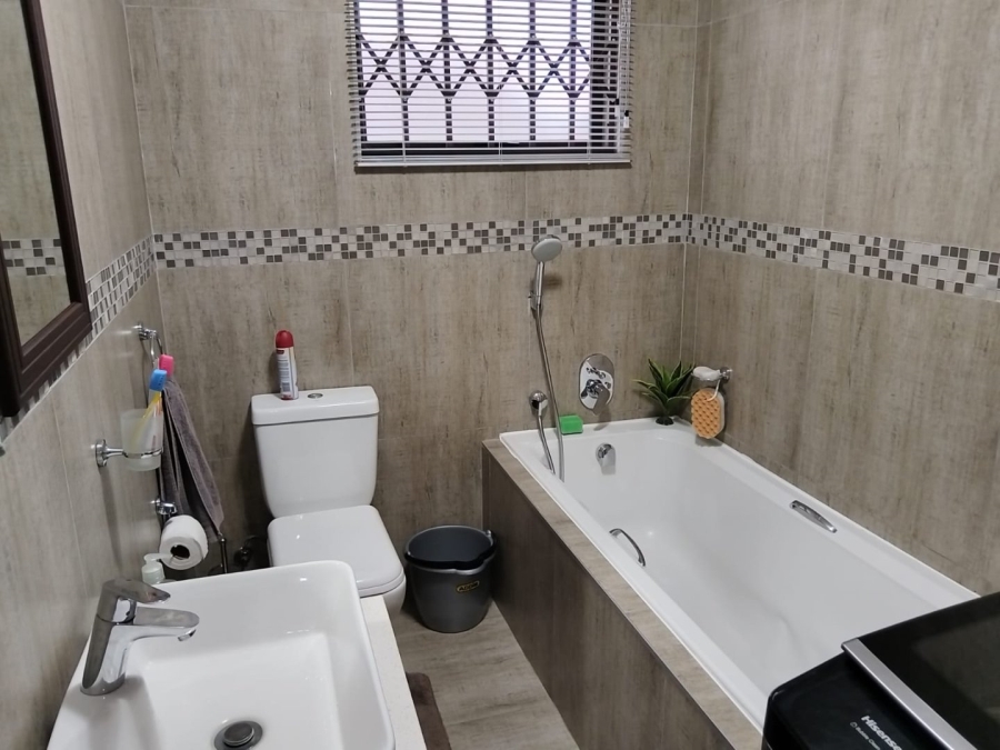 2 Bedroom Property for Sale in Estoire Free State